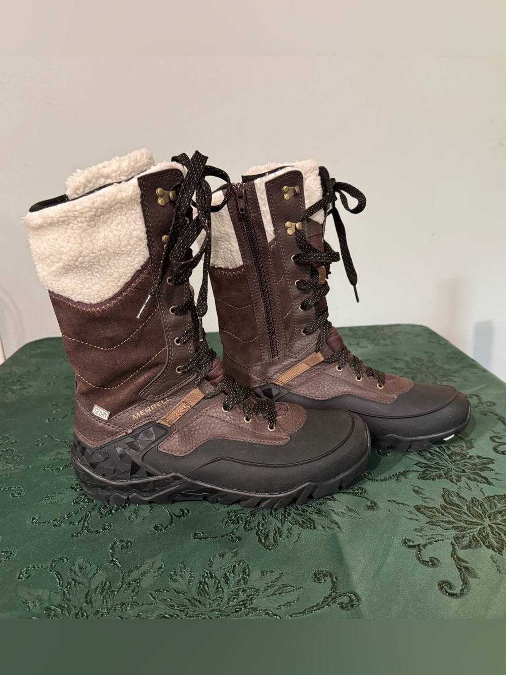 Merrell Women's Brown and Cream Insulated Lace-Up Winter Boots with Side Zipper